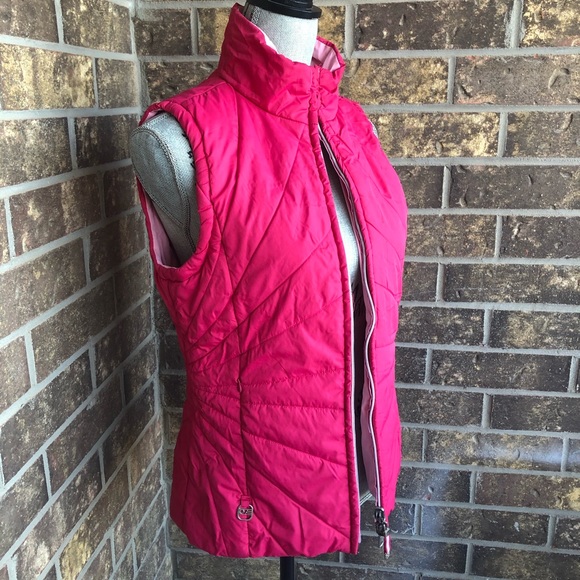 Free Country Pink Reversible Vest - Picture 3 of 7